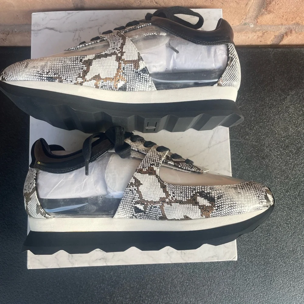 Jessica Rich Women's Sneakers Transparent Snake Gold New Size 39EU/9US - Picture 3 of 8